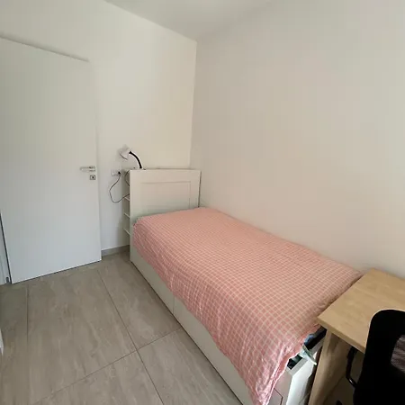 Modern Trilo Apartment